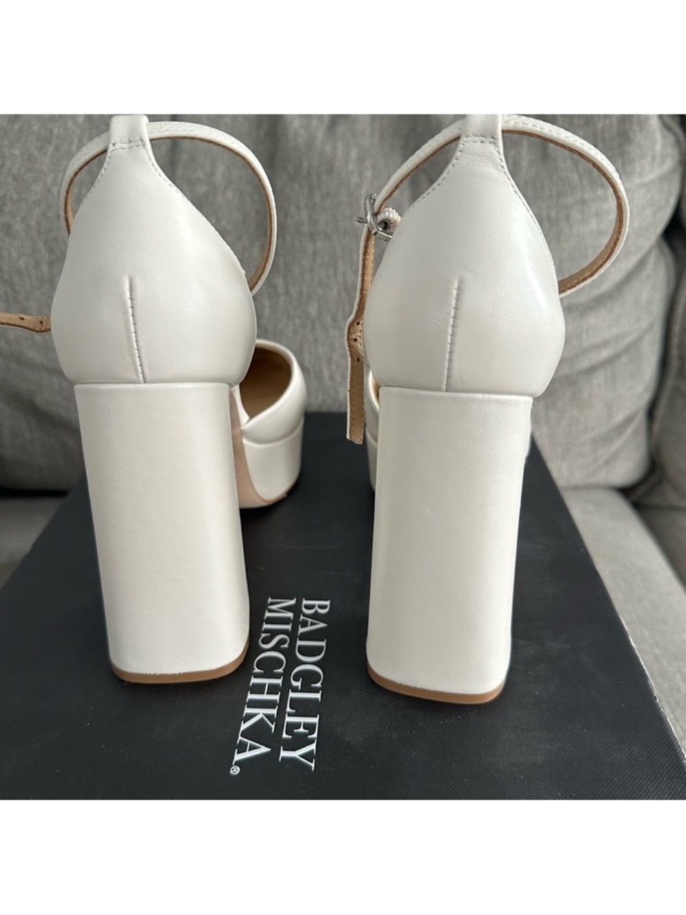 New in Box - Never Worn! Badgley Mischka Jayda II - Picture 11 of 14